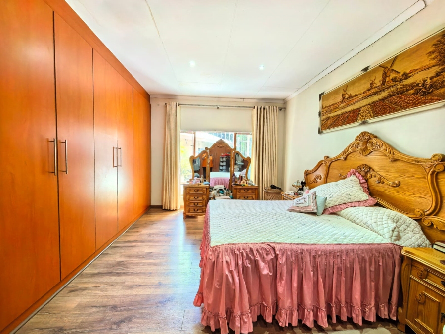 5 Bedroom Property for Sale in Sasolburg Ext 4 Free State